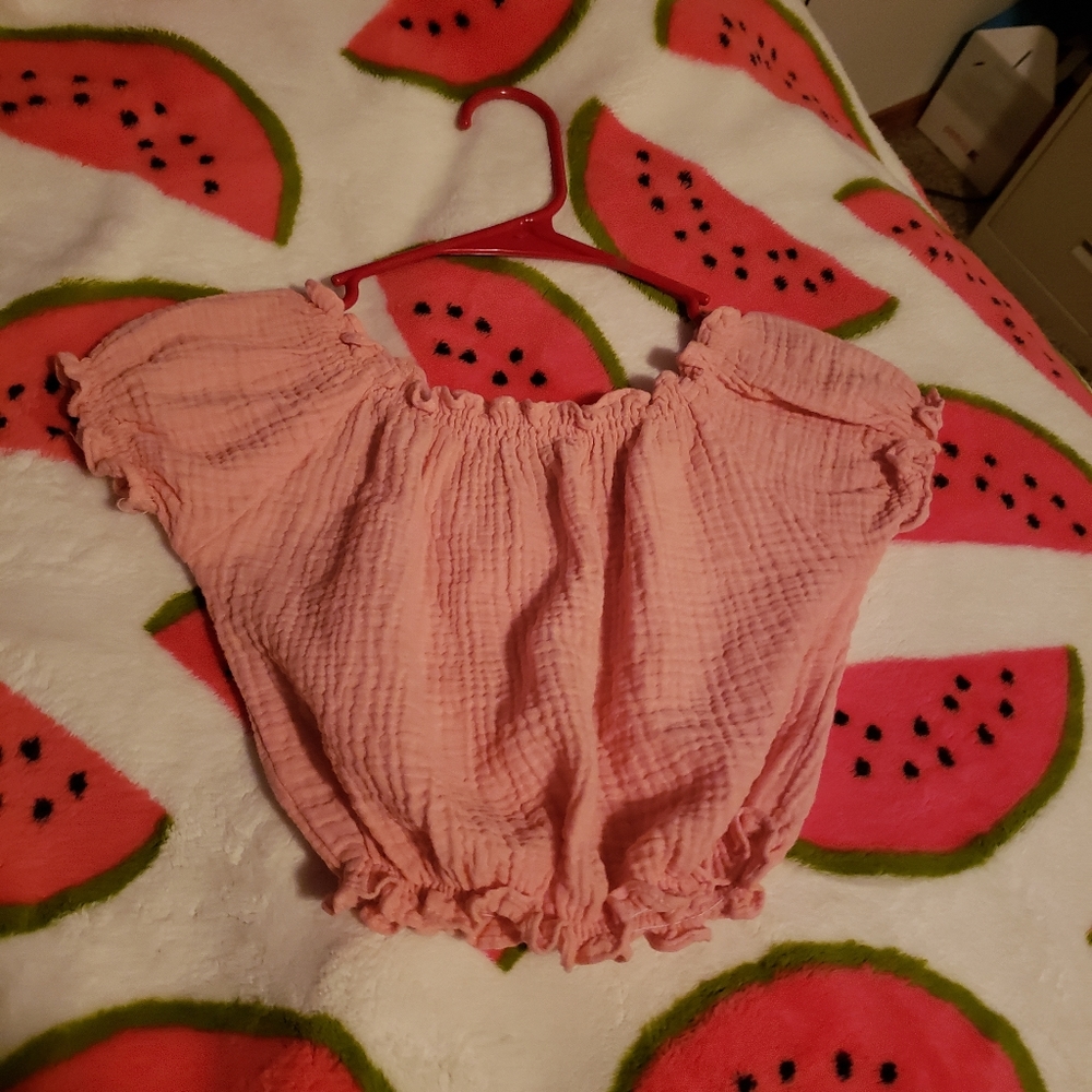 Light pink muffin top